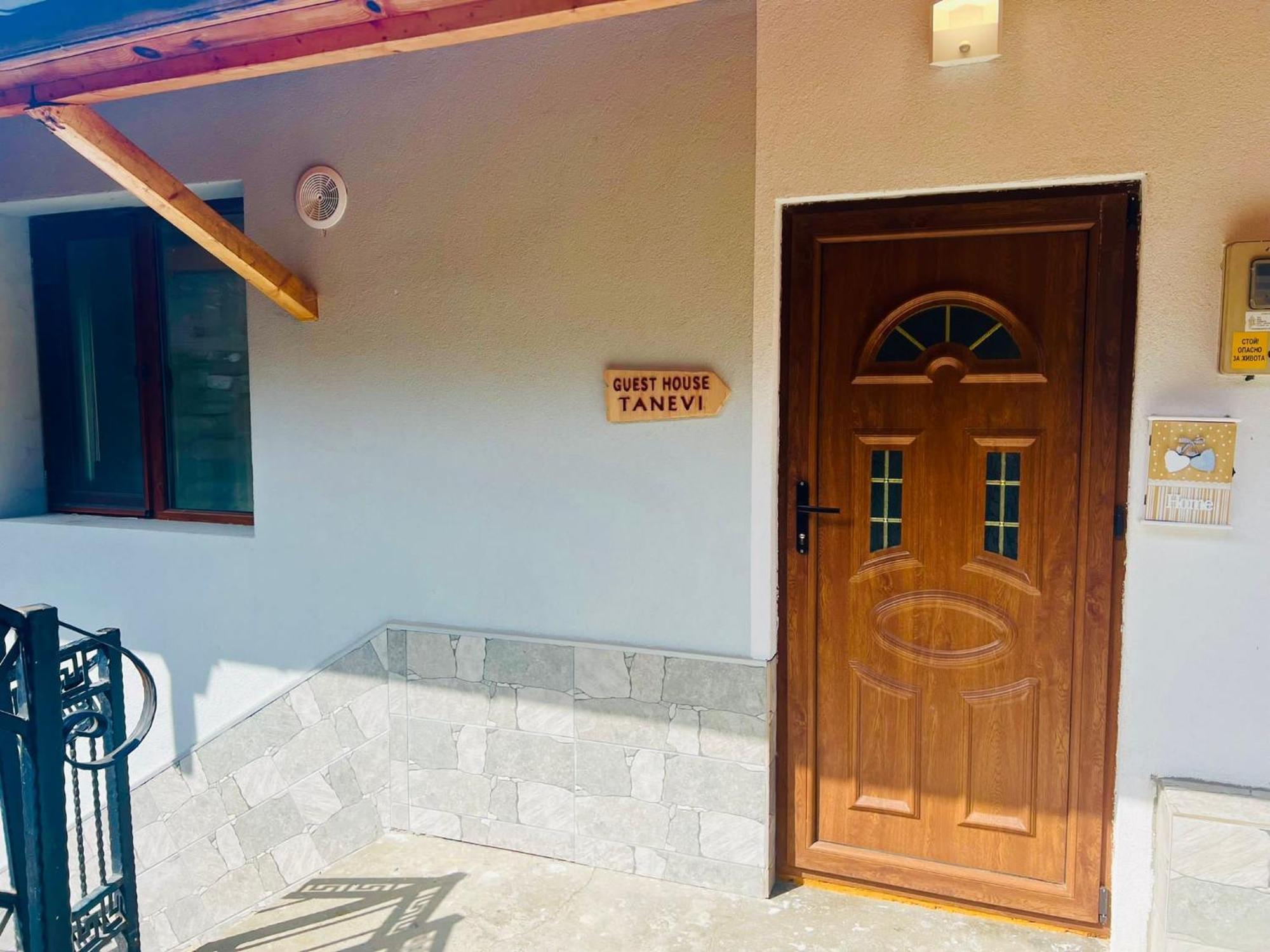 Guest House Tanevi Девин Экстерьер фото